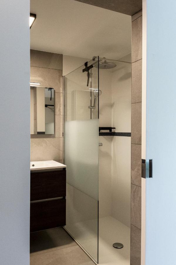 Guesthouse Max Zwijndrecht Экстерьер фото