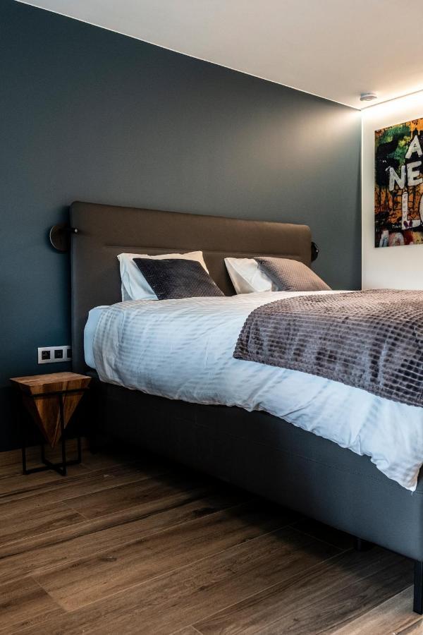 Guesthouse Max Zwijndrecht Экстерьер фото